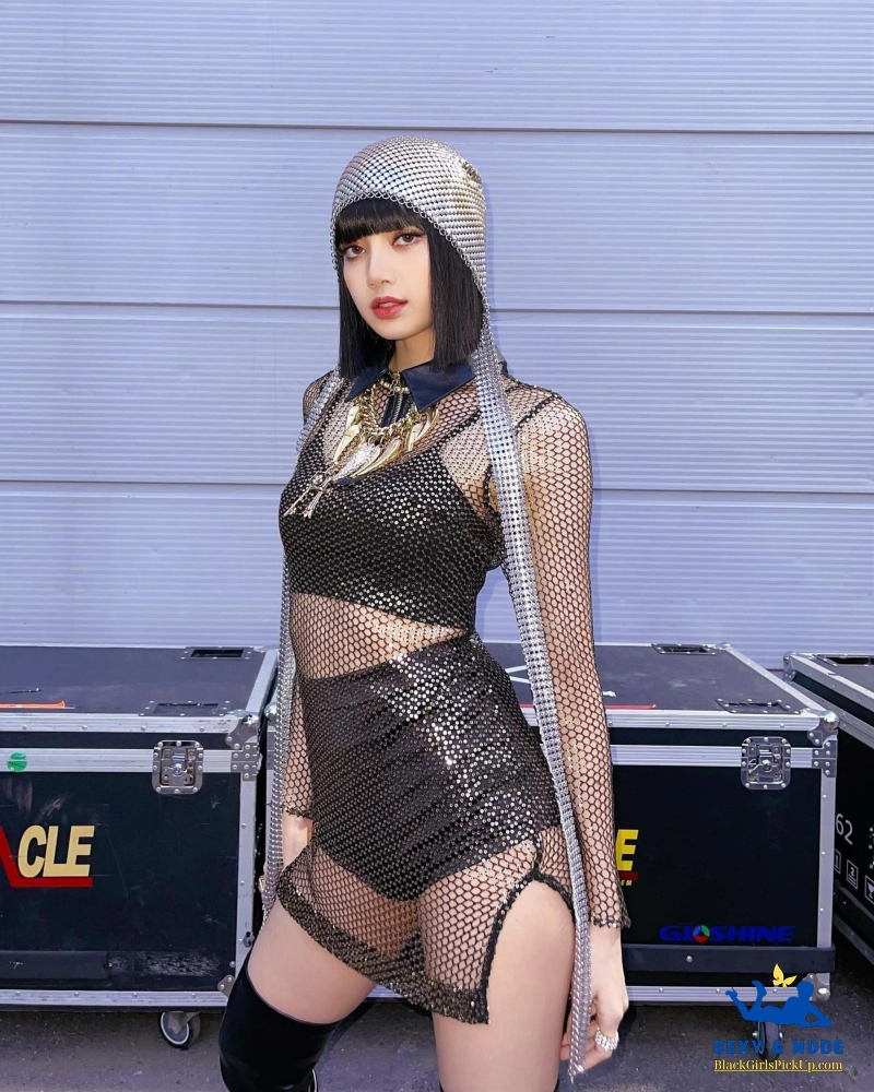 Ảnh Lisa sexy 6